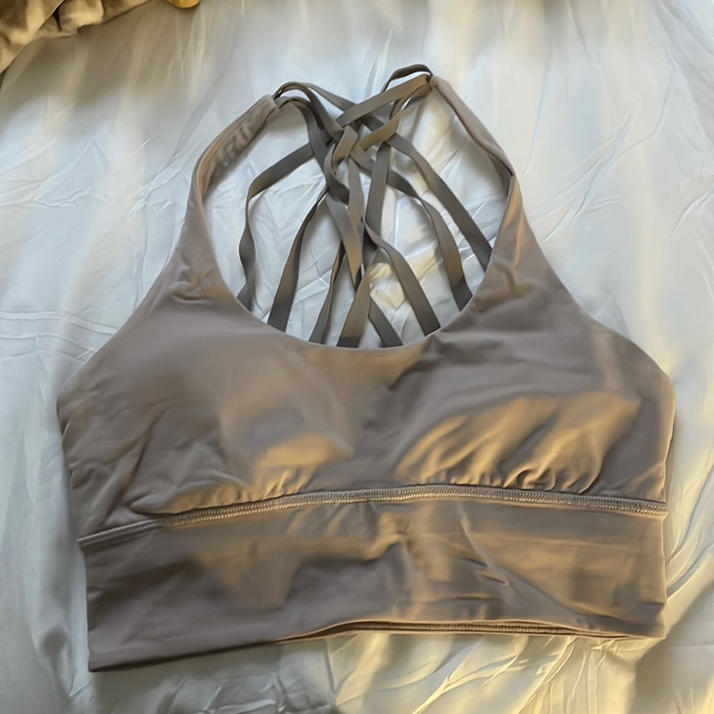 Lululemon sports bra